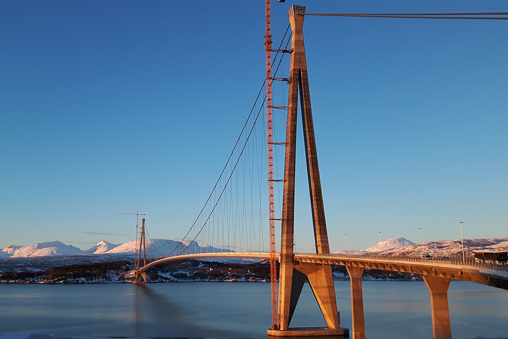 3、挪威哈羅格蘭德大橋.jpg